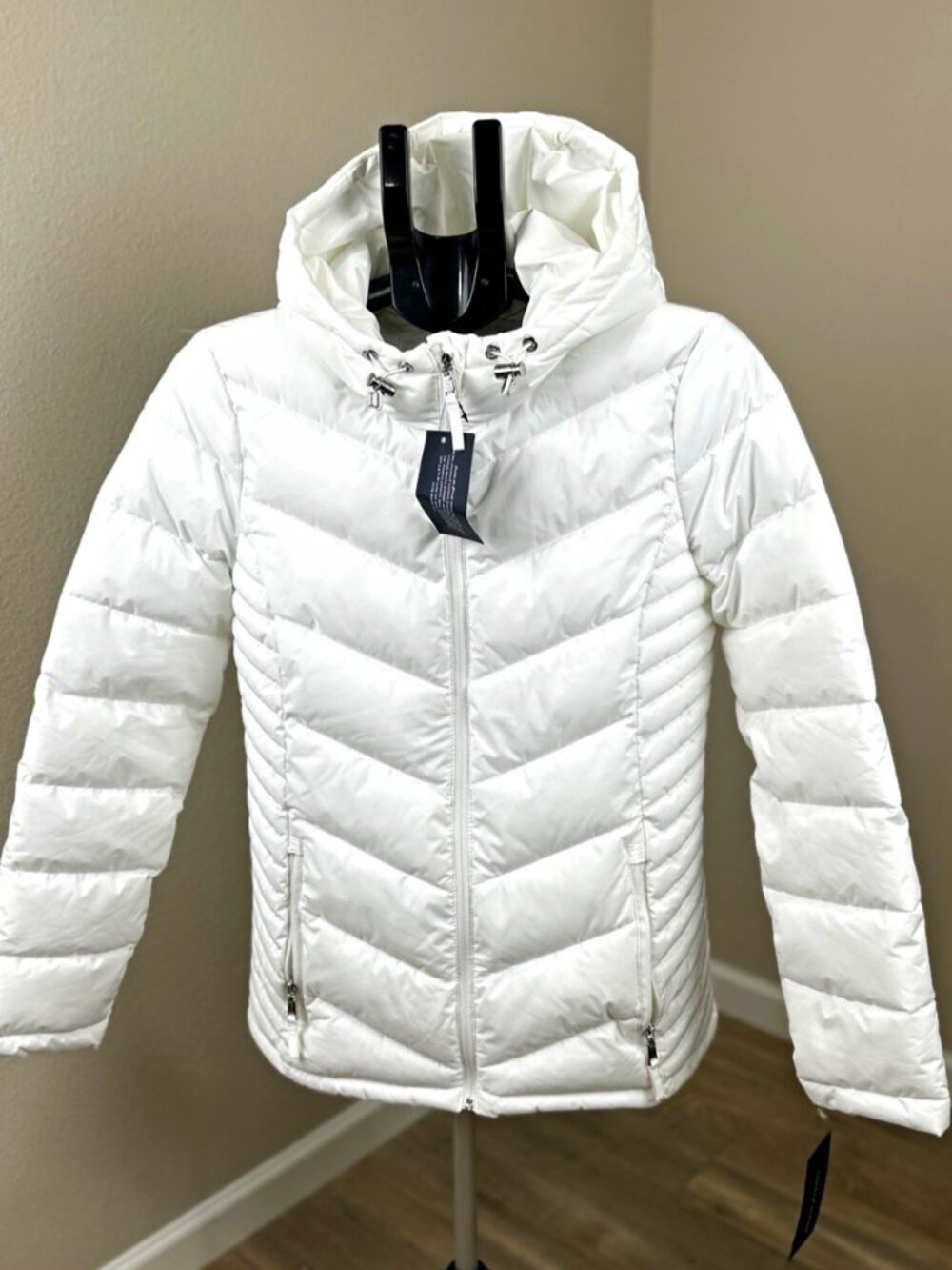 Tommy Hilfiger TH Flex White Hooded Puffer Jacket Women’s M NWT